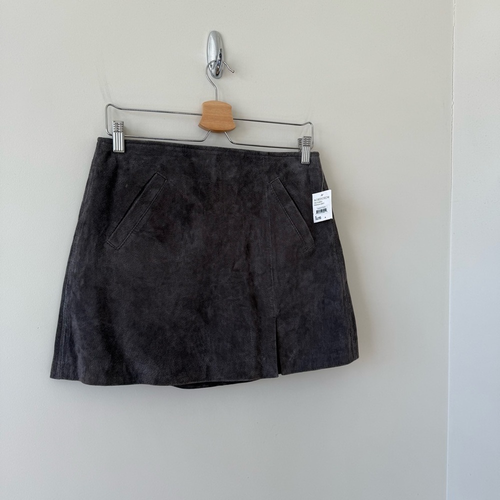 BLANKNYC -French Grey Mini Suede Skirt (Size:28) - Picture 3 of 7